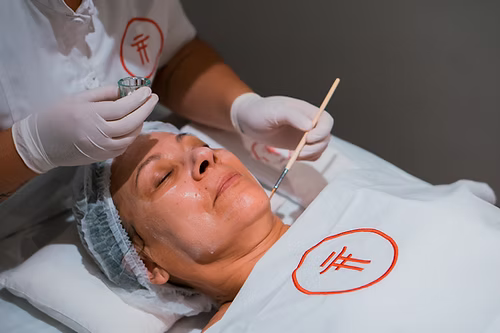 Revitalização e Lifting Facial com Pó de Pérolas - 1h